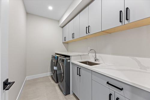 1682 Harbour View Crescent, West Kelowna, BC - Indoor Photo Showing Laundry Room