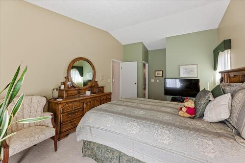 2189 Michelle Crescent, West Kelowna, BC - Indoor Photo Showing Bedroom