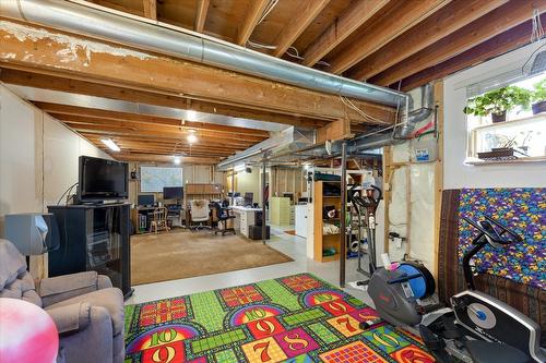 2189 Michelle Crescent, West Kelowna, BC - Indoor Photo Showing Basement