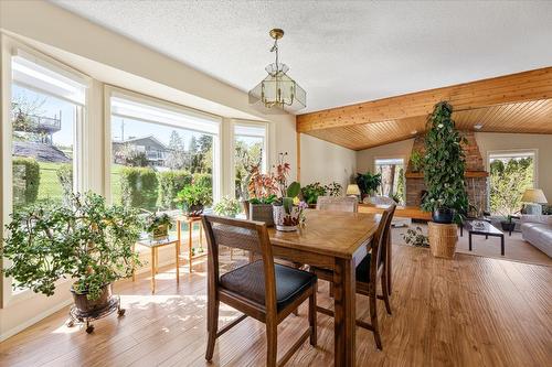 2189 Michelle Crescent, West Kelowna, BC - Indoor Photo Showing Dining Room