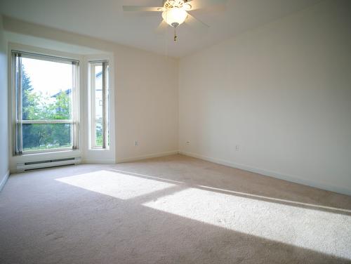 110-3221 Centennial Drive, Vernon, BC - Indoor Photo Showing Other Room