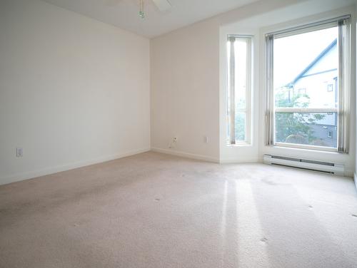 110-3221 Centennial Drive, Vernon, BC - Indoor Photo Showing Other Room