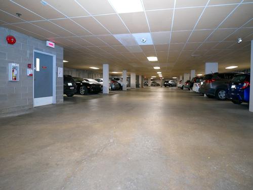 110-3221 Centennial Drive, Vernon, BC - Indoor Photo Showing Garage