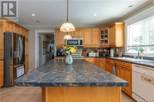 133 Aspendale Drive, Riverview, NB - Indoor Photo Showing Kitchen