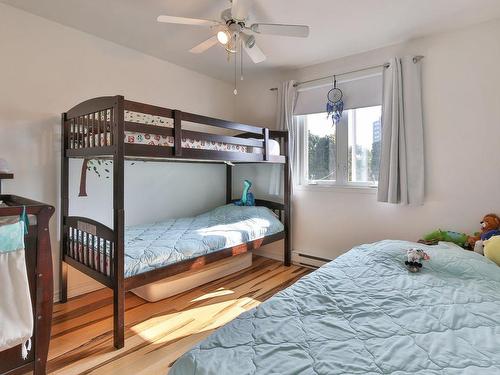 Chambre Ã Â coucher - 660 Rue Boisvert, Saint-Jean-Sur-Richelieu, QC - Indoor Photo Showing Bedroom