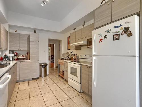 Kitchen - 1061 Boul. Mont-Royal, Montréal (Outremont), QC - Indoor Photo Showing Kitchen