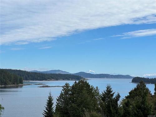 640 Isabella Point Rd, Salt Spring, BC 