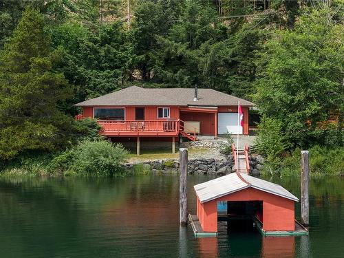 8604 North Shore Rd, Lake Cowichan, BC 