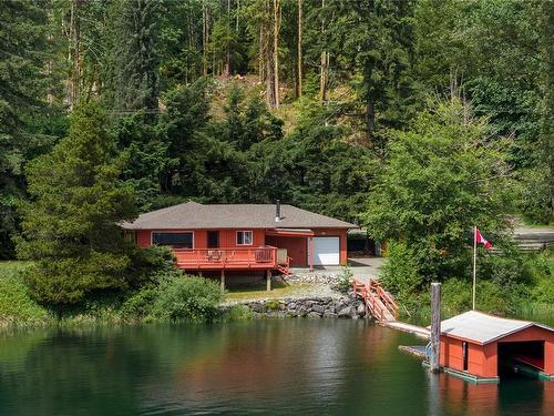 8604 North Shore Rd, Lake Cowichan, BC 