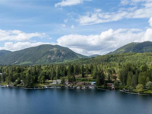 8604 North Shore Rd, Lake Cowichan, BC 