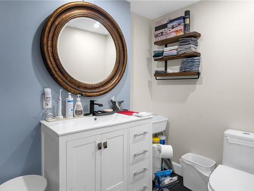 107-377 Dogwood St, Campbell River, BC - Indoor Photo Showing Bathroom