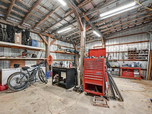 1120 Mountainview Road, Clearwater, BC - Indoor Photo Showing Other Room