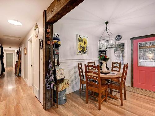 1120 Mountainview Road, Clearwater, BC - Indoor Photo Showing Dining Room