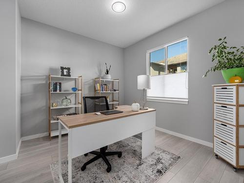 208 Belmonte Street, Kamloops, BC - Indoor Photo Showing Office