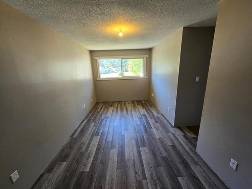 357 Helmcken Street, Clearwater, BC - Indoor Photo Showing Other Room