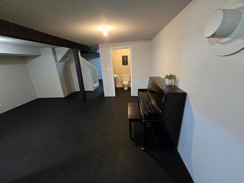 357 Helmcken Street, Clearwater, BC - Indoor Photo Showing Other Room