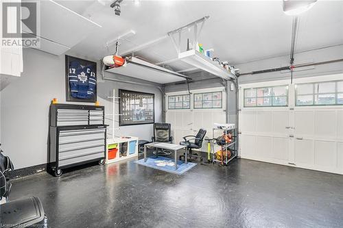 3246 Sharp Road, Burlington, ON - Indoor Photo Showing Garage