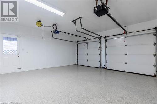 1092 Havendale Boulevard, Burlington, ON - Indoor Photo Showing Garage