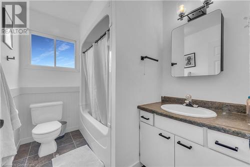 12750 Mittlestaedt Road, Wainfleet, ON - Indoor Photo Showing Bathroom