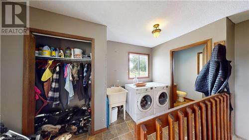 12750 Mittlestaedt Road, Wainfleet, ON - Indoor Photo Showing Laundry Room