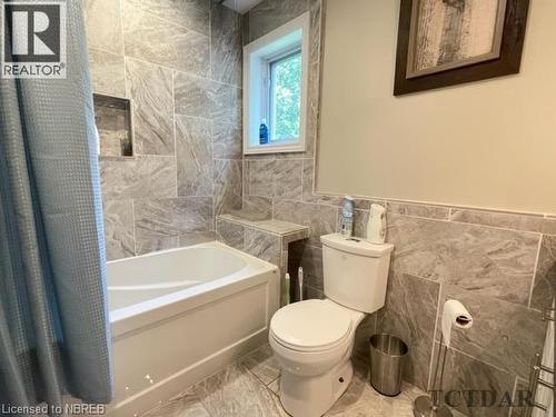 452 Highway 65, Elk Lake, ON - Indoor Photo Showing Bathroom