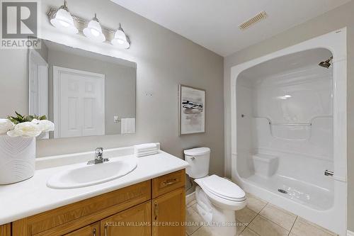 827 Greystone Court, Oshawa (Pinecrest), ON - Indoor Photo Showing Bathroom