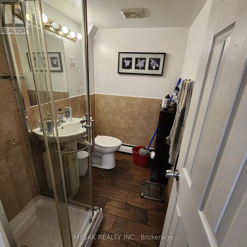 58 Garthdale Court, Toronto, ON - Indoor Photo Showing Bathroom