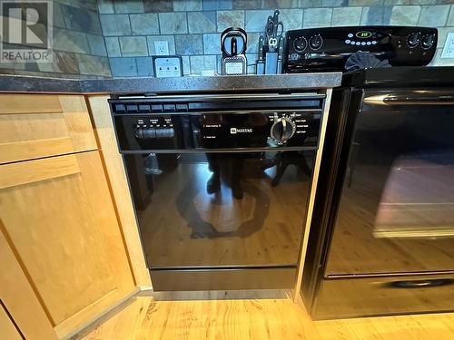 107 Village Centre Court Unit# 116, Vernon, BC - Indoor Photo Showing Kitchen