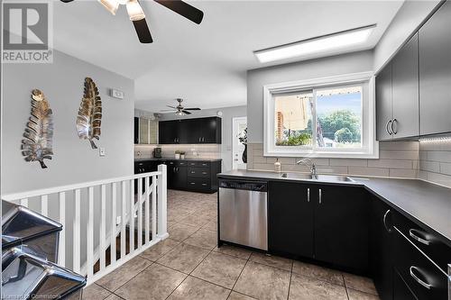 166 Rifle Range Road, Hamilton, ON - Indoor Photo Showing Kitchen With Double Sink