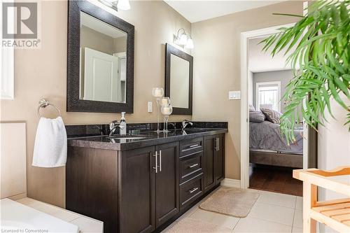 186 Millen Road, Hamilton, ON - Indoor Photo Showing Bathroom