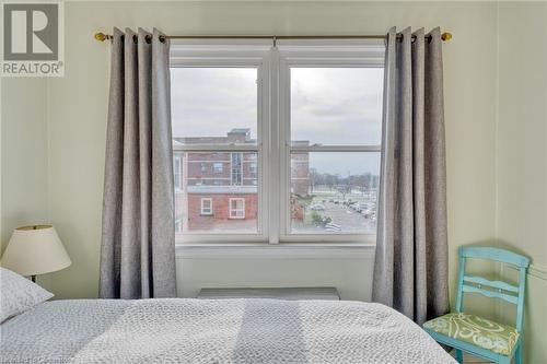 5 East 36Th Street Unit# 410B, Hamilton, ON - Indoor Photo Showing Bedroom