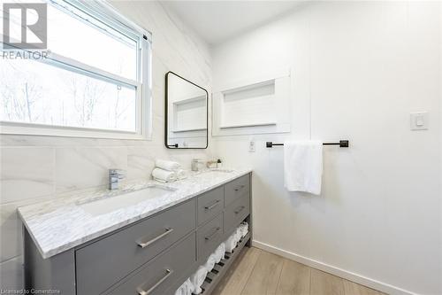 646 Wyldewood Road, Port Colborne, ON - Indoor Photo Showing Bathroom