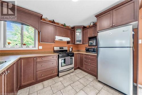 60 Anderson Avenue, Simcoe, ON - Indoor Photo Showing Kitchen