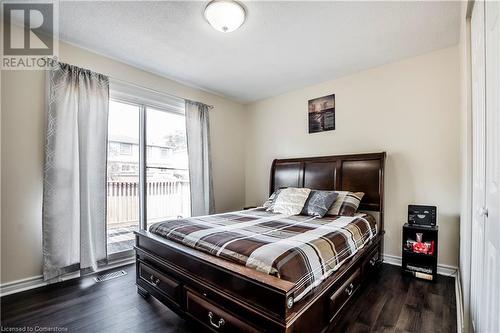 24 Bow Valley Drive, Hamilton, ON - Indoor Photo Showing Bedroom