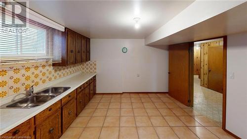 11 Karen Avenue, St. Catharines, ON - Indoor Photo Showing Kitchen With Double Sink