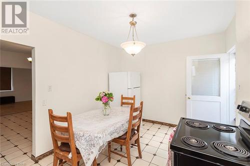 62 Francis Street, Hamilton, ON - Indoor Photo Showing Dining Room