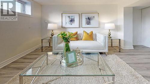 233 Searle Avenue, Toronto, ON - Indoor Photo Showing Living Room