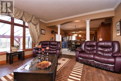 85 Unity Side Road, Caledonia, ON - Indoor Photo Showing Living Room