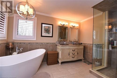 85 Unity Side Road, Caledonia, ON - Indoor Photo Showing Bathroom