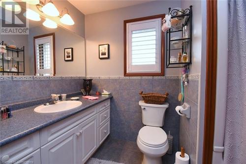 85 Unity Side Road, Caledonia, ON - Indoor Photo Showing Bathroom