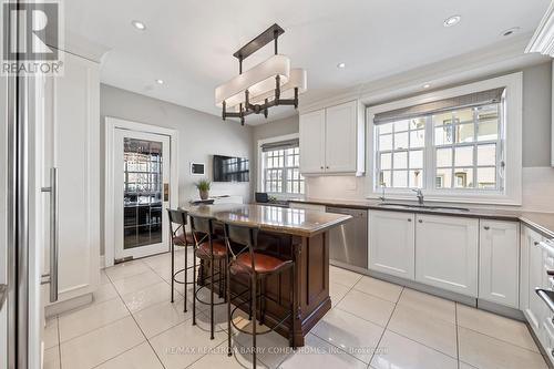 15 Hillholm Road, Toronto, ON - Indoor Photo Showing Kitchen