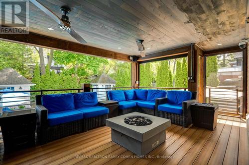 15 Hillholm Road, Toronto, ON -  Photo Showing Living Room