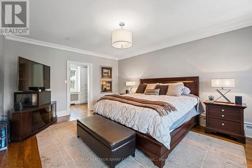 15 Hillholm Road, Toronto, ON - Indoor Photo Showing Bedroom