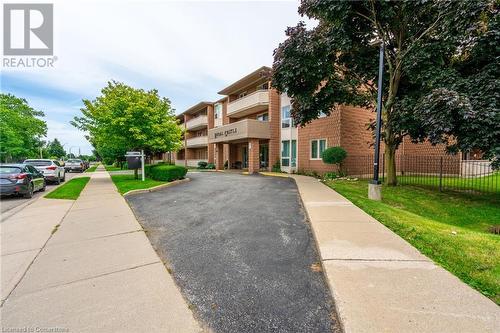 416 Limeridge Road E Unit# 212, Hamilton, ON - Outdoor