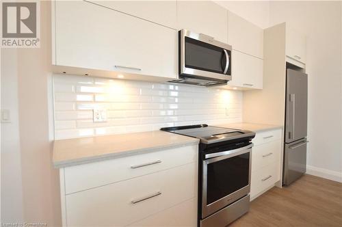 118 King Street E Unit# Lph 17, Hamilton, ON - Indoor Photo Showing Kitchen With Upgraded Kitchen