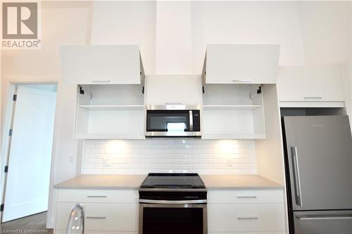 118 King Street E Unit# Lph 17, Hamilton, ON - Indoor Photo Showing Kitchen