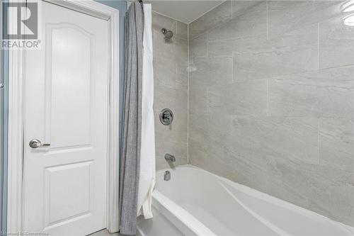 13 Hampstead Place, St. Catharines, ON - Indoor Photo Showing Bathroom