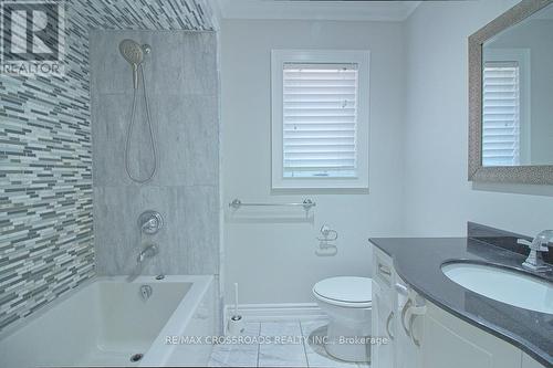 39A Wilmar Road, Toronto, ON - Indoor Photo Showing Bathroom