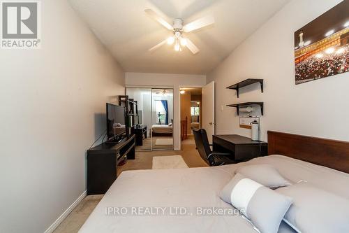 3460 Nutcracker Drive, Mississauga, ON - Indoor Photo Showing Bedroom