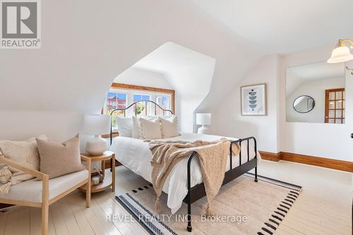 707 Gladstone Avenue, Toronto (Dovercourt-Wallace Emerson-Junction), ON - Indoor Photo Showing Bedroom